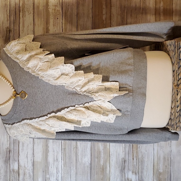 1. State Tops - NWT 1. State Crewneck Sweatshirt w/Ruffle Accent XL